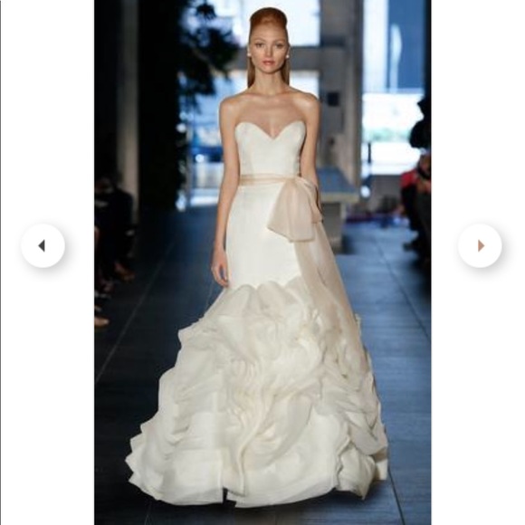 NWOT 💯 Silk Ivory Wedding Gown Street 6 More pics $7k - Picture 3 of 12